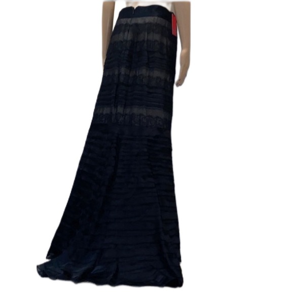 AUTHENTIC CAROLINA HERRERA Dress/Skirt size 8 Silk Ruffled - Picture 5 of 15